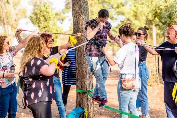 סדנת ODT ביום גיבוש וכיף לצוות העובדים בהפקת אאוטמיינד