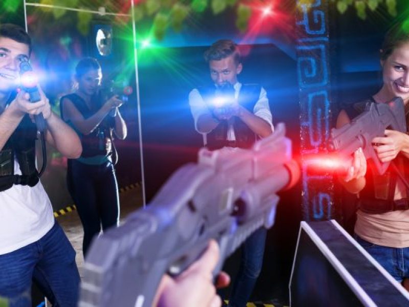 צוות משחקים לייזר טאג