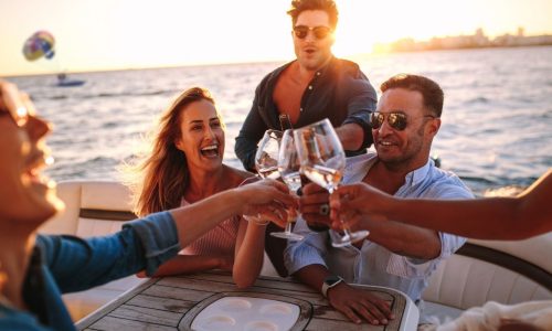 למה דווקא נופש חברה יוצר את החוויות הכי טובות- OUTMIND