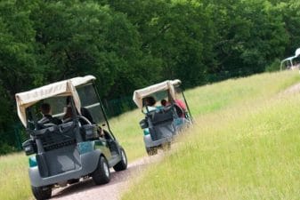 רכבי גולף בפארק הירקון לימי גיבוש